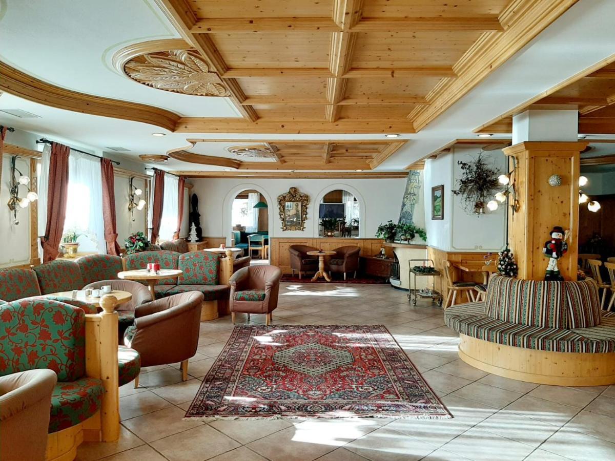 מדונה די קמפיליו Hotel Bonapace ***S מראה חיצוני תמונה